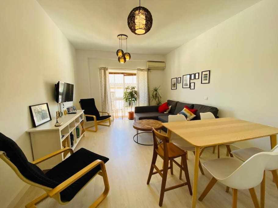 Acogedor Apartamento En El Centro De Малага Экстерьер фото